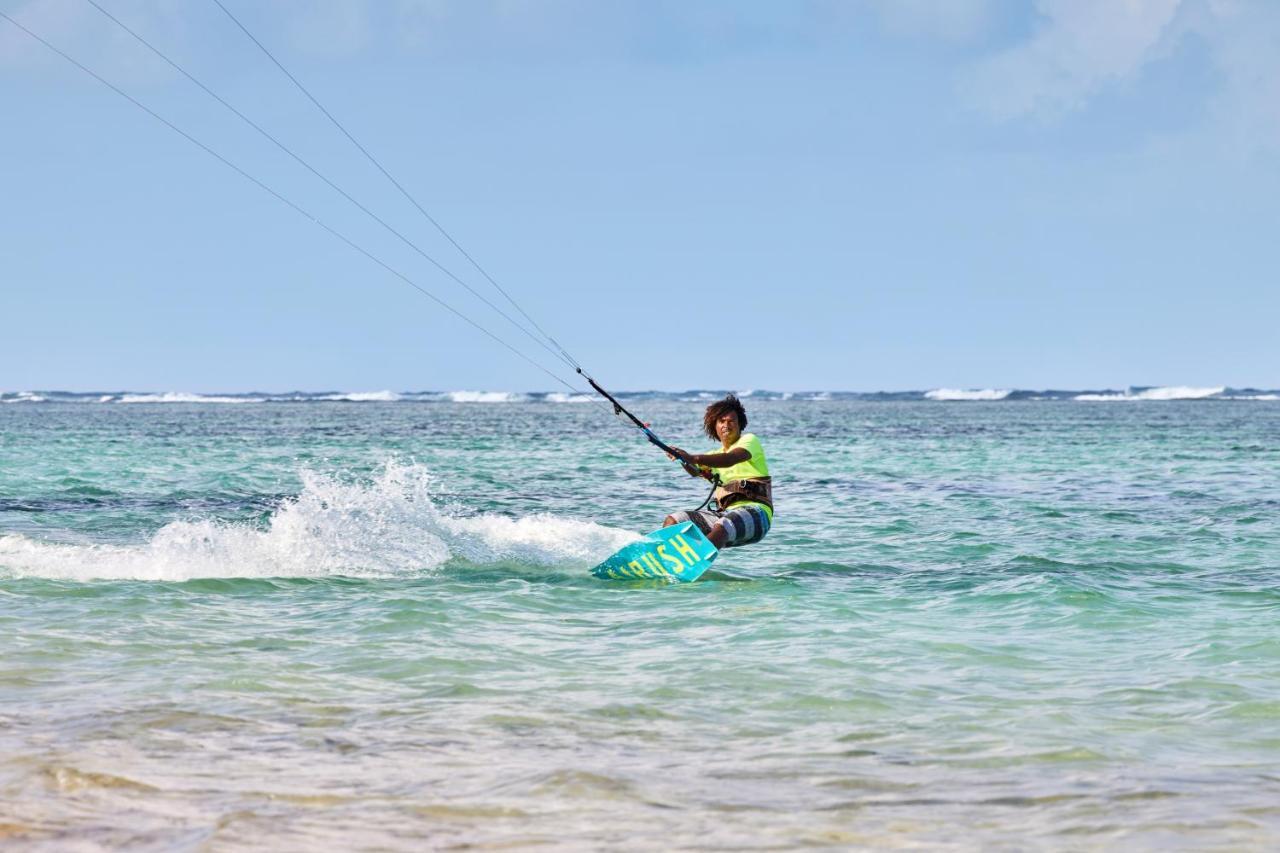 C Palmar - All Inclusive Belle Mare Exterior foto Kitesurfing in Mauritius